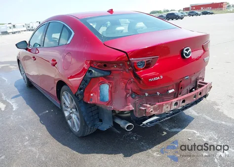 2019 Mazda Mazda3 Premium Package z USA, uszkodzony, nr VIN 3MZBPAEM4KM103246